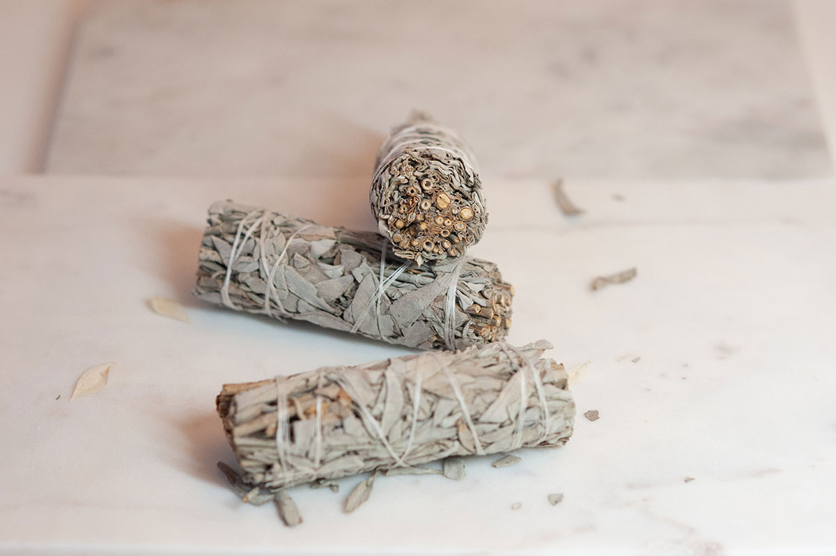 El ritual con salvia blanca